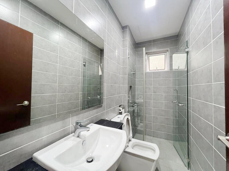 For Sale - Paragon Residences @ Straits View