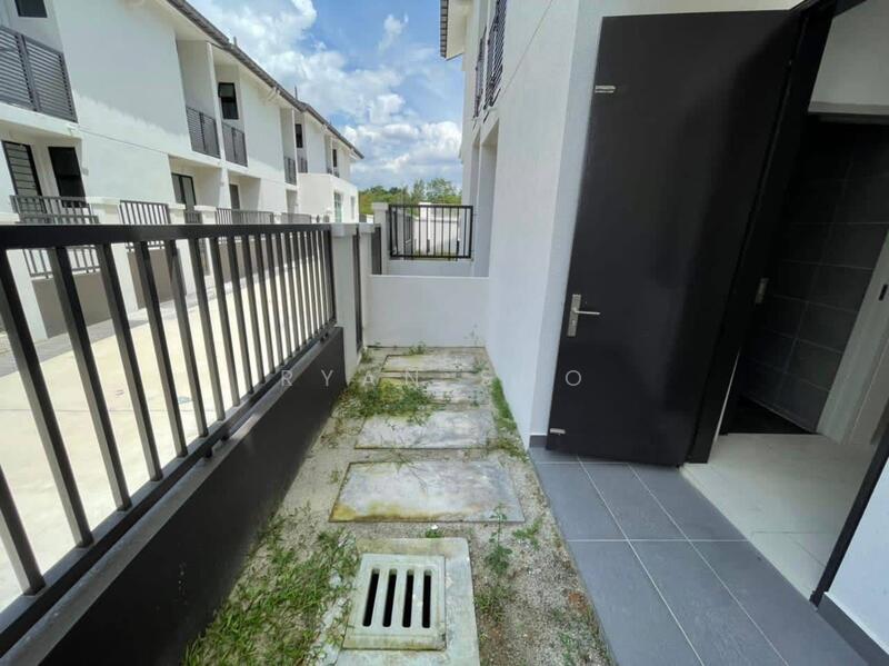 2-storey Terraced House for Sale in U16, Elmina Gardens (Shah Alam) - Ryan Soo - Exterior - PropertyGuru.com.my