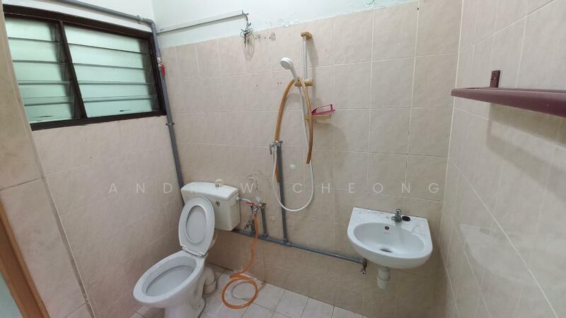 Ground Floor Bathroom