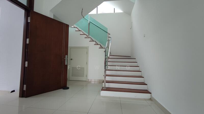 Bungalow House for Sale in Taman Overseas Union (Taman Oug) (Jalan Klang Lama (Old Klang Road)) - FC Wong - Entrance - PropertyGuru.com.my