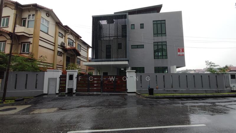 Bungalow House for Sale in Taman Overseas Union (Taman Oug) (Jalan Klang Lama (Old Klang Road)) - FC Wong - Exterior - PropertyGuru.com.my