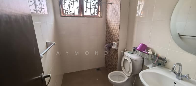 Semi-Detached House for Sale in Mutiara Damansara (Selangor) - Raymond Tan - Bathroom - PropertyGuru.com.my