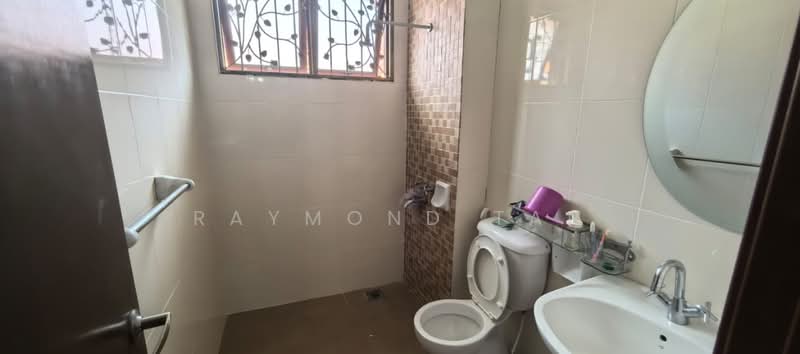 Semi-Detached House for Sale in Mutiara Damansara (Selangor) - Raymond Tan - Bathroom - PropertyGuru.com.my