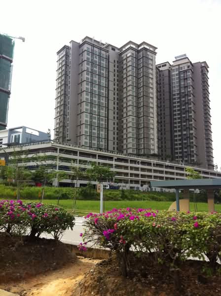 Kondominium untuk Dijual di Shaftsbury Residence - Michael Chan - Exterior - PropertyGuru.com.my