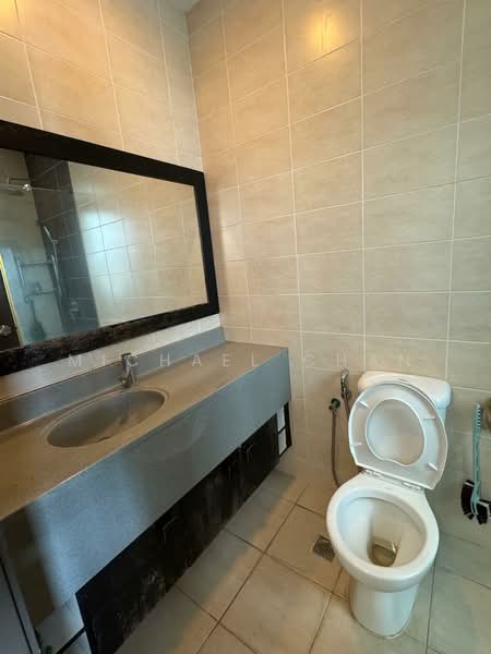 Kondominium untuk Dijual di Shaftsbury Residence - Michael Chan - Bathroom - PropertyGuru.com.my