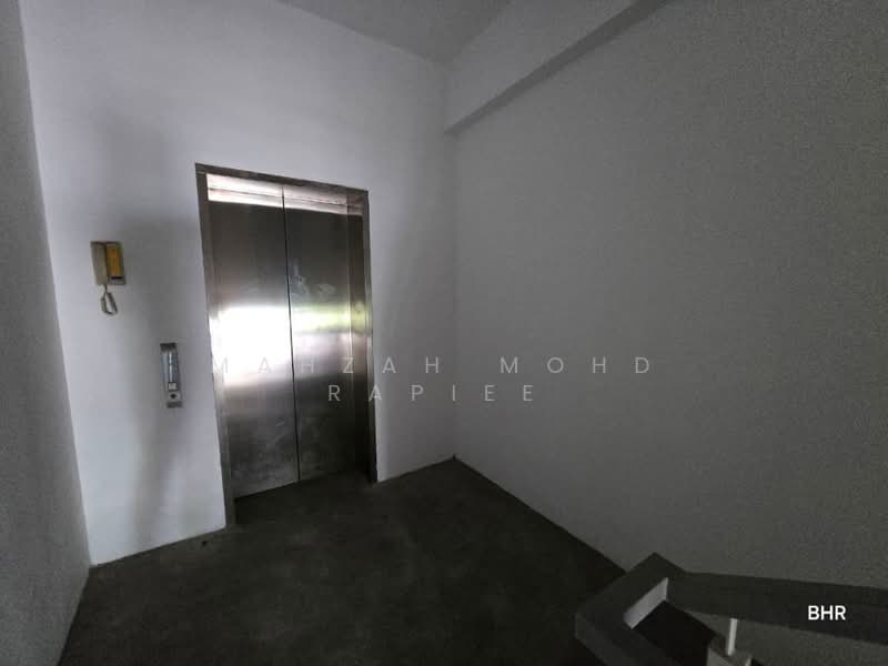 Shop / Office for Sale in Putrajaya (Putrajaya) - Mahzah Mohd Rapiee - Corridor - PropertyGuru.com.my