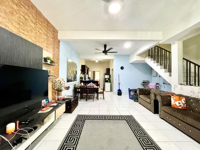 Laman Orkid untuk Untuk Dijual - RM 520,000, Apr 2026 - Living Room - PropertyGuru.com.my