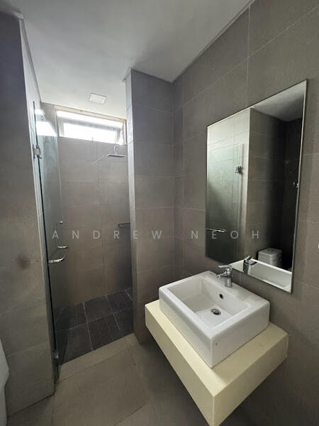 Kondominium untuk Disewa di Vivo Residential Suites - Andrew Neoh - Bathroom - PropertyGuru.com.my