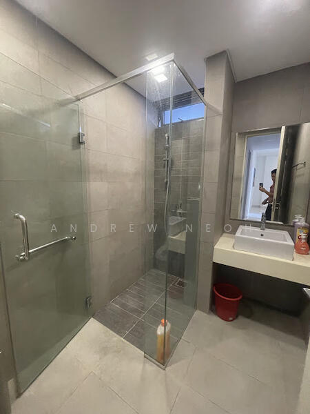 Kondominium untuk Disewa di Vivo Residential Suites - Andrew Neoh - Bathroom - PropertyGuru.com.my