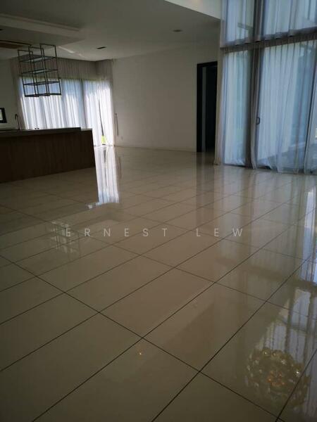 Bungalow House untuk Disewa di Leisure Farm (Gelang Patah) - Ernest Lew - Living Room - PropertyGuru.com.my