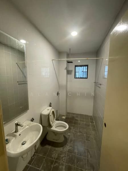 Rumah Teres 2 Tingkat untuk Dijual di Sering Ukay (Ampang) - Alan Chin - Bathroom - PropertyGuru.com.my