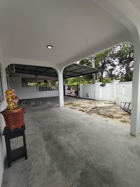 Rumah Teres 1-Tingkat untuk Dijual di Taman Muhibbah (Kluang) - Chin Wei Lim - Exterior - PropertyGuru.com.my