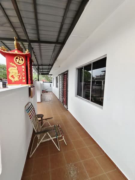 Rumah Teres 1-Tingkat untuk Dijual di Taman Muhibbah (Kluang) - Chin Wei Lim - Corridor - PropertyGuru.com.my