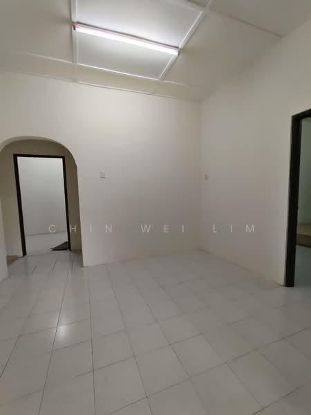 Rumah Teres 1-Tingkat untuk Dijual di Taman Muhibbah (Kluang) - Chin Wei Lim - Corridor - PropertyGuru.com.my
