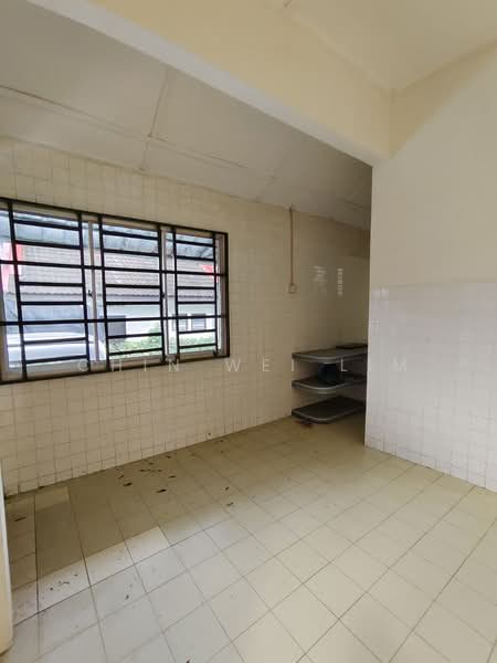 Rumah Teres 1-Tingkat untuk Dijual di Taman Muhibbah (Kluang) - Chin Wei Lim - Kitchen - PropertyGuru.com.my