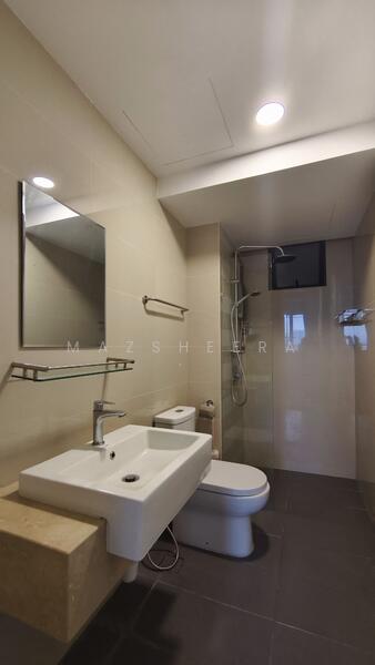 2nd Bathroom