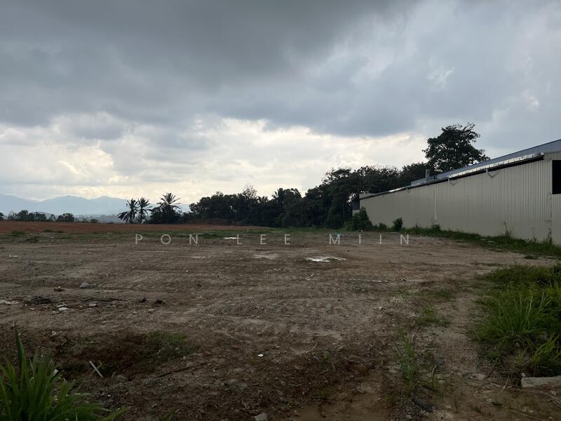 Flat Vacant Land