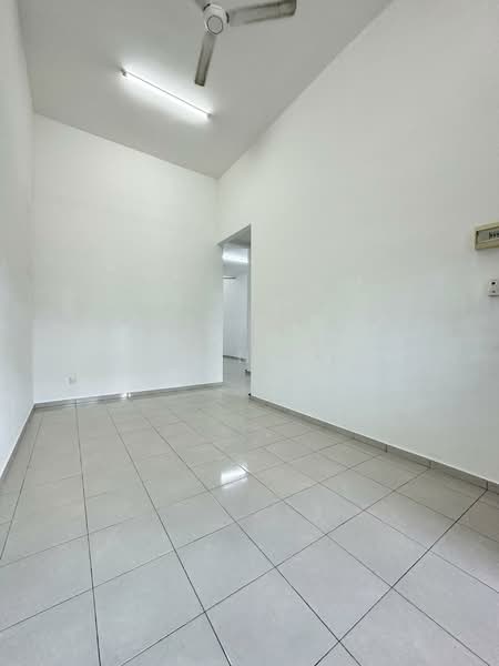 Taman Saujana Tehel untuk Untuk Disewa - RM 900 /bulan, Feb 2026 - Living Room - PropertyGuru.com.my