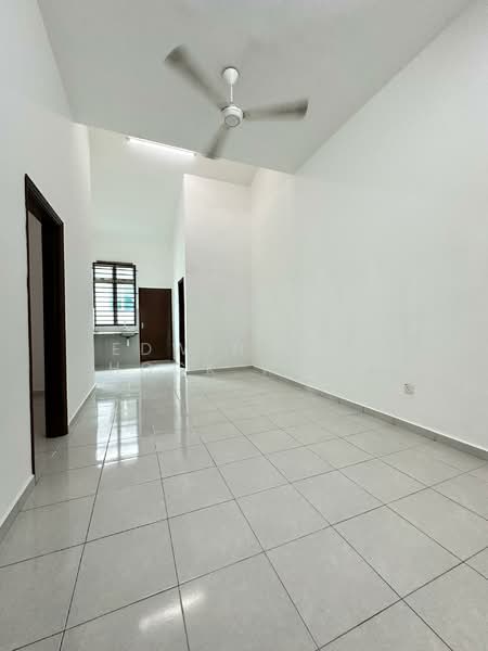 Taman Saujana Tehel untuk Untuk Disewa - RM 900 /bulan, Feb 2026 - Living Room - PropertyGuru.com.my