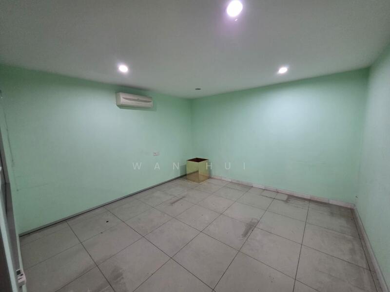 Shop for Rent in Balakong (Selangor) - Race Phua - Interior - PropertyGuru.com.my
