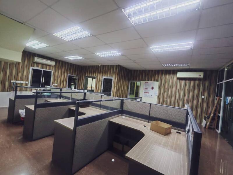 Untuk Disewa - Kempas Utama