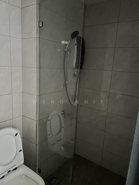 Service Residence for Sale at Altris Residences @ The Quartz WM - Weng Khit - Bathroom - PropertyGuru.com.my