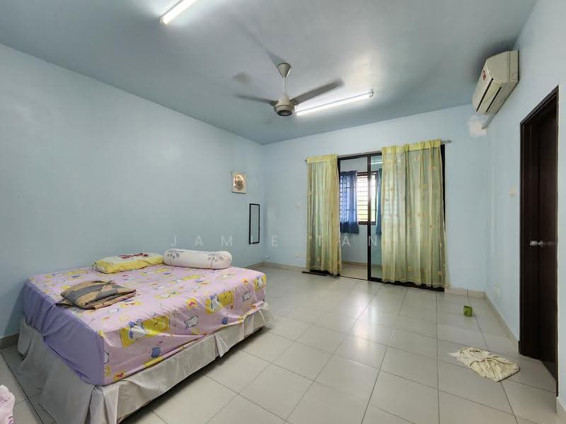 2-storey Terraced House for Sale in Taman Bukit Tiram (Ulu Tiram) - Jamie Tan - Bedroom - PropertyGuru.com.my