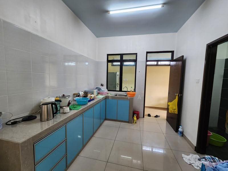 2-storey Terraced House for Sale in Taman Bukit Tiram (Ulu Tiram) - Jamie Tan - Kitchen - PropertyGuru.com.my
