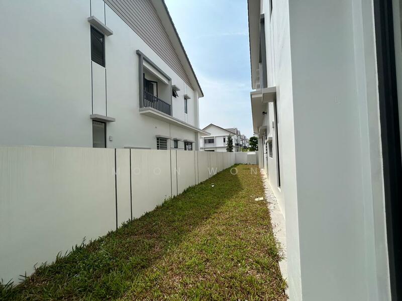 Rumah Berkembar untuk Dijual di Cyber 10 (Cyberjaya) - Moon Wong - Exterior - PropertyGuru.com.my