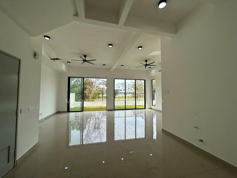 Rumah Berkembar untuk Dijual di Cyber 10 (Cyberjaya) - Moon Wong - Living Room - PropertyGuru.com.my