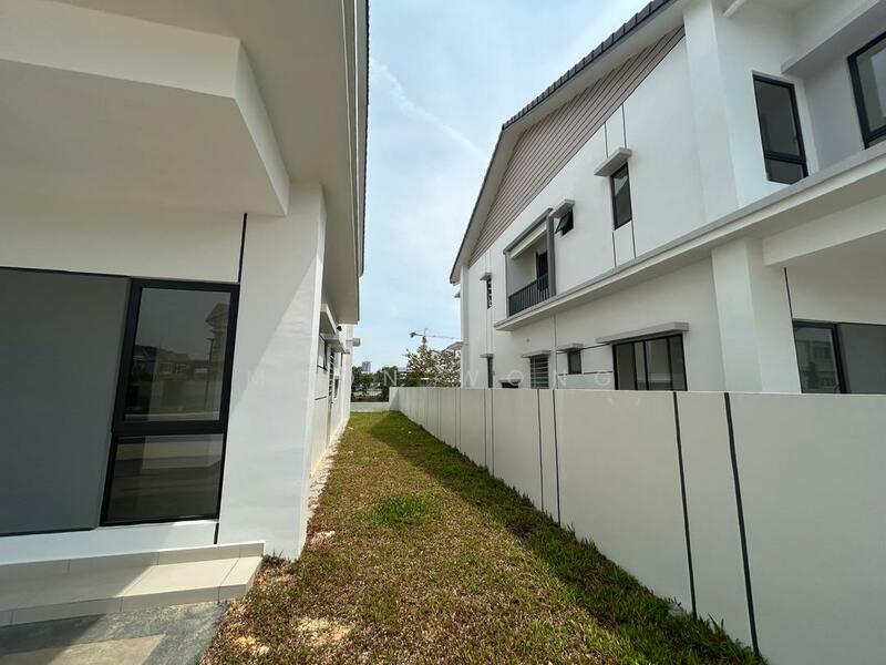 Rumah Berkembar untuk Dijual di Cyber 10 (Cyberjaya) - Moon Wong - Exterior - PropertyGuru.com.my