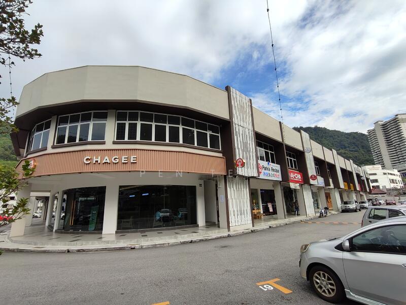 1st Floor Shop/Office