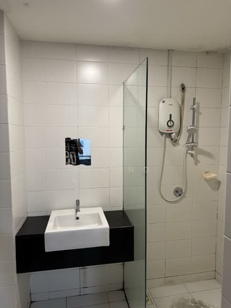 Servis Apartment untuk Dijual di Trefoil @ Setia City - N C Ng - Bathroom - PropertyGuru.com.my