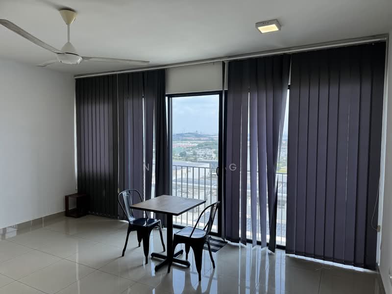 Servis Apartment untuk Dijual di Trefoil @ Setia City - N C Ng - Living Room - PropertyGuru.com.my