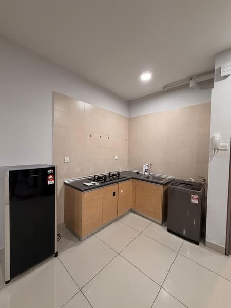 Service Residence for Sale at Flexis @ One South - Janet Au - Kitchen - PropertyGuru.com.my