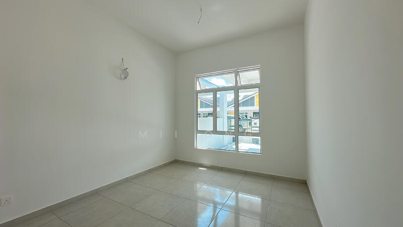 Rumah Teres 1-Tingkat untuk Dijual di Taman Merlimau Emas (Merlimau) - Mii Ong - Bedroom - PropertyGuru.com.my