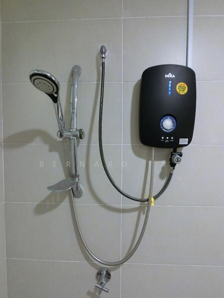 Condominium for Sale at Ken Rimba Condominium 1 - Bernard Tay - Bathroom - PropertyGuru.com.my