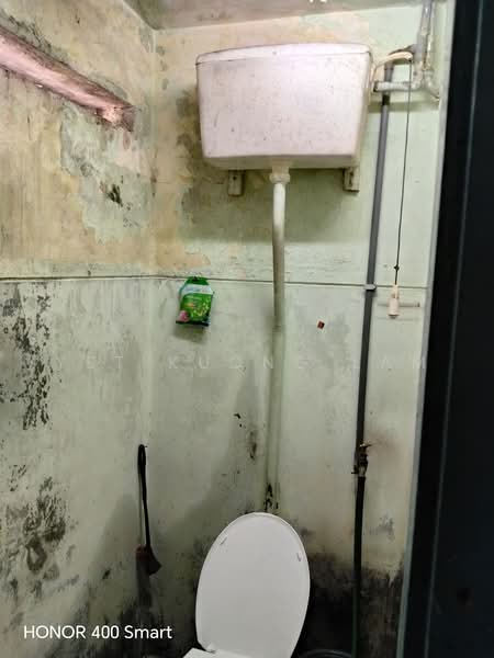 Rumah Teres 1-Tingkat untuk Dijual di Ipoh (Perak) - Yet Kuong Lam - Bathroom - PropertyGuru.com.my