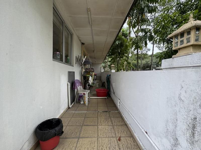 Bungalow House untuk Dijual di Valencia (Sungai Buloh) - Vince Tan - Corridor - PropertyGuru.com.my