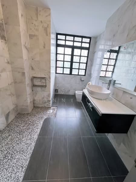 Terraced House for Sale in Bandar Sungai Long (Selangor) - Shanny Tan - Bathroom - PropertyGuru.com.my
