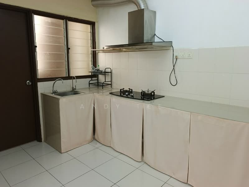 Kitchen with stove & hood