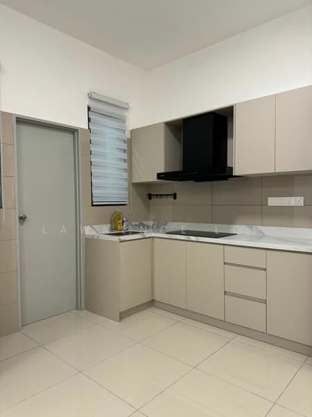 Kondominium untuk Disewa di Residensi Bintang - Lawrence Loh - Kitchen - PropertyGuru.com.my