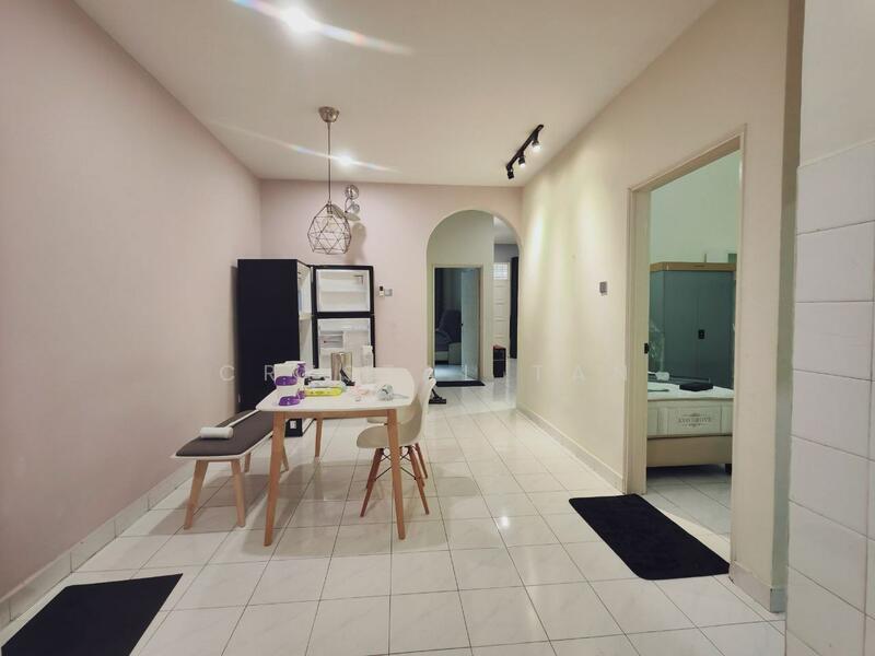 1-storey Terraced House for Rent in Johor Bahru (Johor) - Crystal Tan - Dining Room - PropertyGuru.com.my