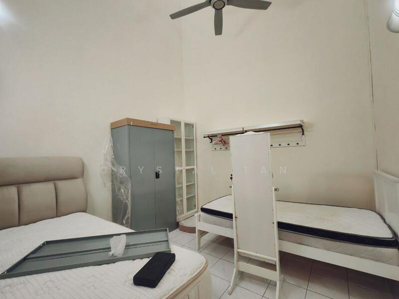1-storey Terraced House for Rent in Johor Bahru (Johor) - Crystal Tan - Bedroom - PropertyGuru.com.my