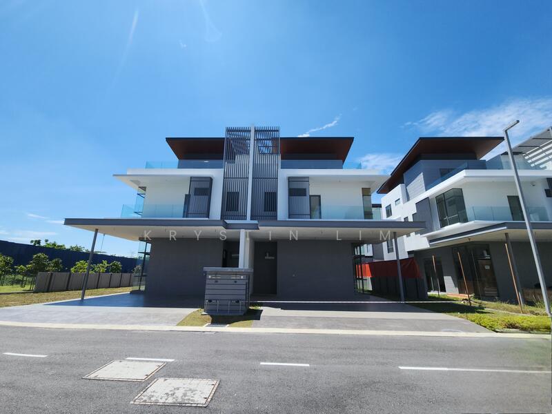 Semi-Detached House for Sale in Kota Kemuning (Shah Alam) - Krystin Lim - Exterior - PropertyGuru.com.my