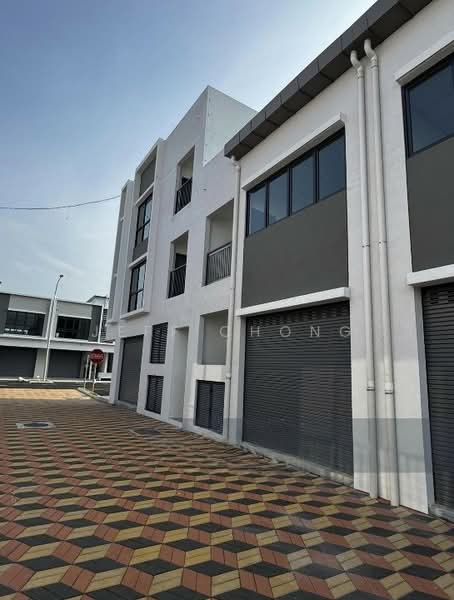 Kedai / Pejabat untuk Dijual di Bandar Tropicana Aman (Telok Panglima Garang) - Jeff Chong - Exterior - PropertyGuru.com.my