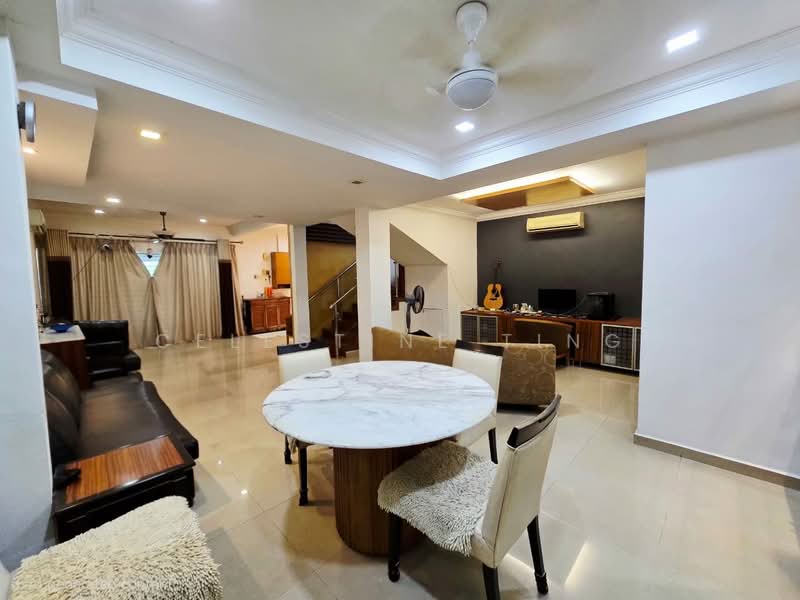 Rumah Teres 2 Tingkat untuk Dijual di Taman Kajang Raya (Kajang) - Celestine Ting - Living Room - PropertyGuru.com.my