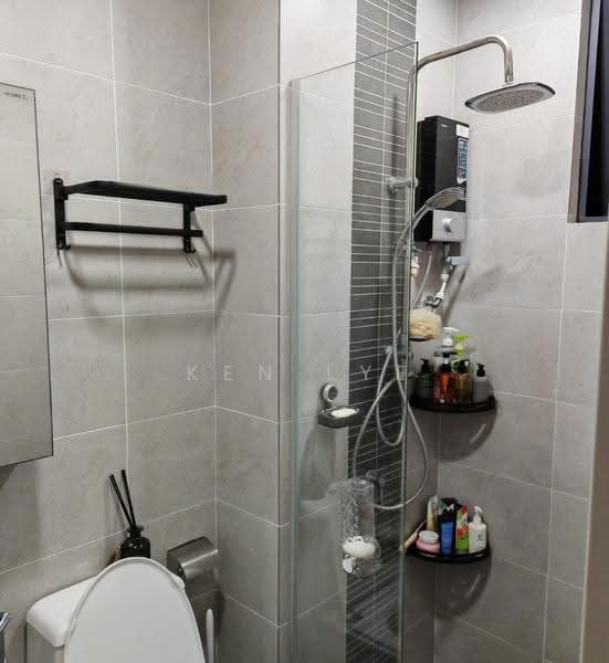 Kediaman Servis untuk Disewa di Far East - Ken Lye - Bathroom - PropertyGuru.com.my