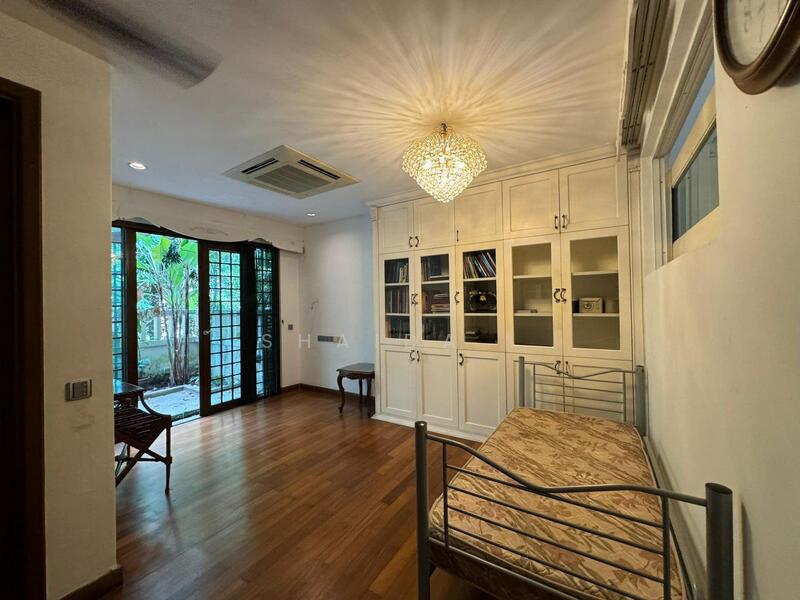 Rumah Berkembar untuk Dijual di Bukit Tunku (Kenny Hills) (Kuala Lumpur) - Shaida . - Bedroom - PropertyGuru.com.my