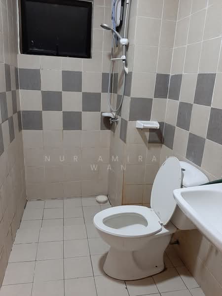 Condominium for Rent at Royal Domain Sri Putramas 2 - Nur Amirah Wan - Bathroom - PropertyGuru.com.my
